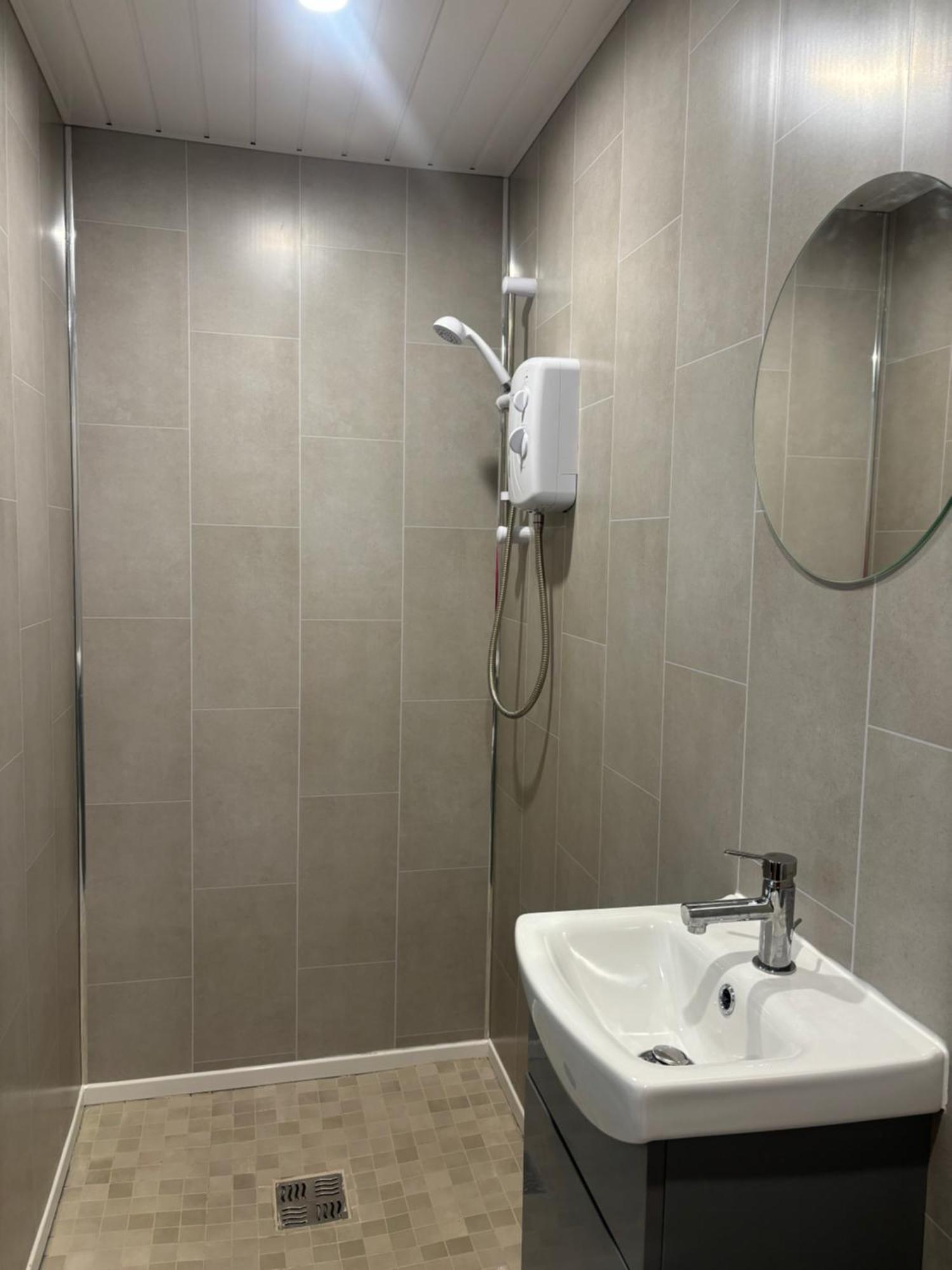 Private Detached Small Bedroom And Bathroom Only- This Is Not An Apartment Butlersbridge Eksteriør billede